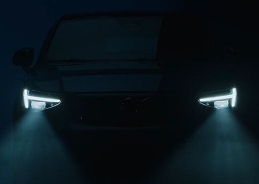 volvo-c40-pixel-lights2.JPG