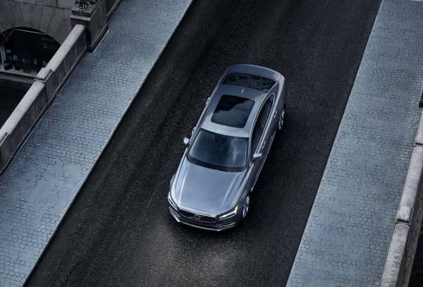exterior of 2019 Volvo S90