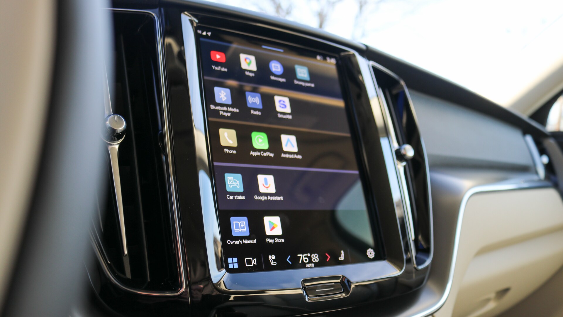 Interior view of the 2025 Volvo XC40 featuring the center display with Google built-in, showcasing seamless access to Google Maps, Assistant, and Play for connected, hands-free convenience.
