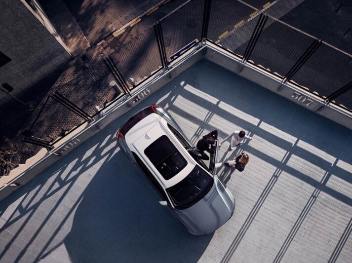 volvo-xc40-sunroof.PNG