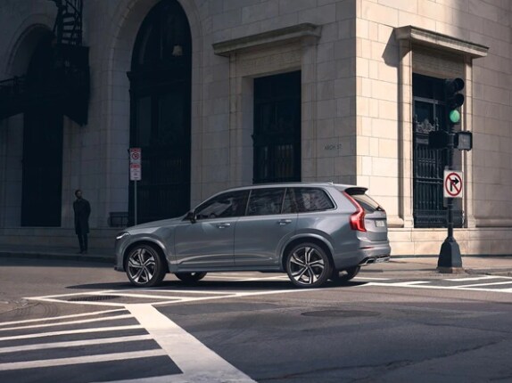 2021-volvo-xc90-recharge-pure-for-real.PNG