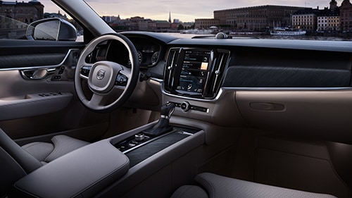 Volvo V90 Cross Country illuminated interior high level_500x281.jpg
