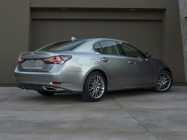 2016 Lexus GS 200t 4.jpg