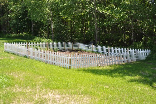 Patriot Subaru Garden Fence sm.jpg