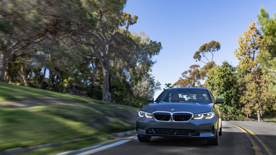 2021-BMW-330ixDrive-SportLine-Sedan-L03 (2).jpeg