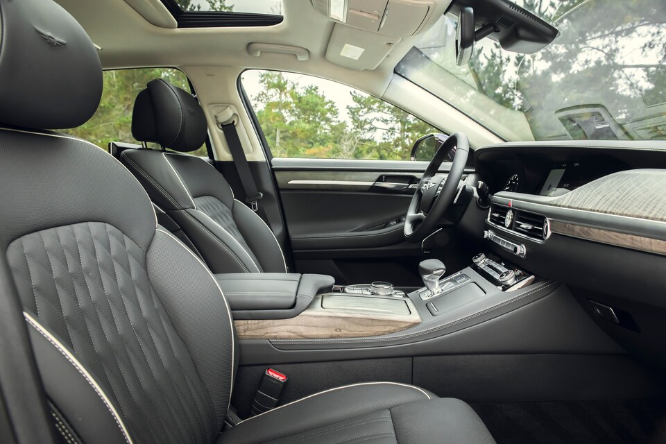 2021 Genesis G90 Interior