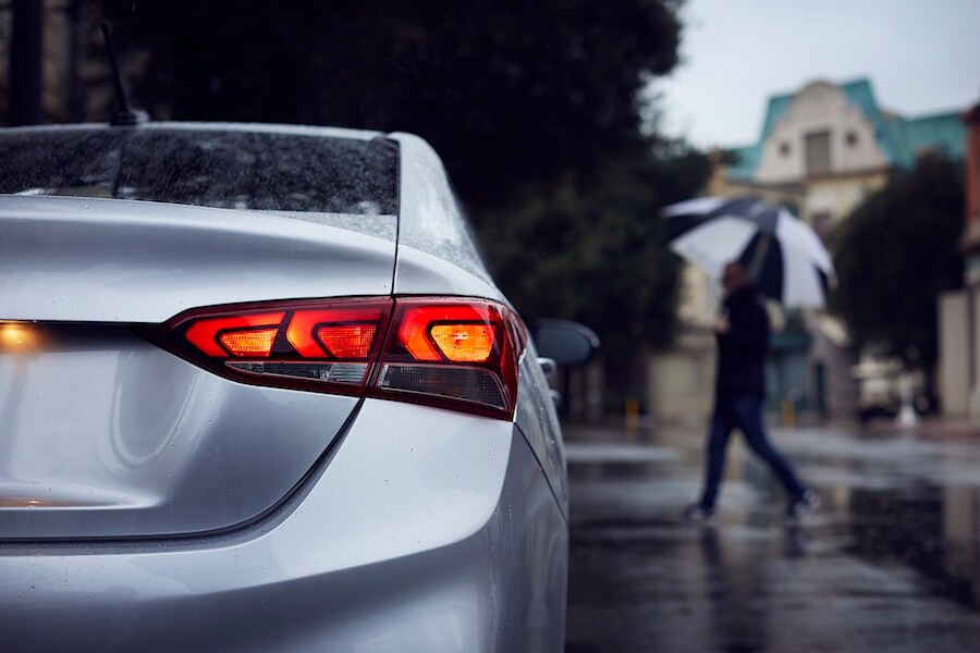 2019 Hyundai Accent vs. Nissan Versa Technology 2019 Hyundai Accent