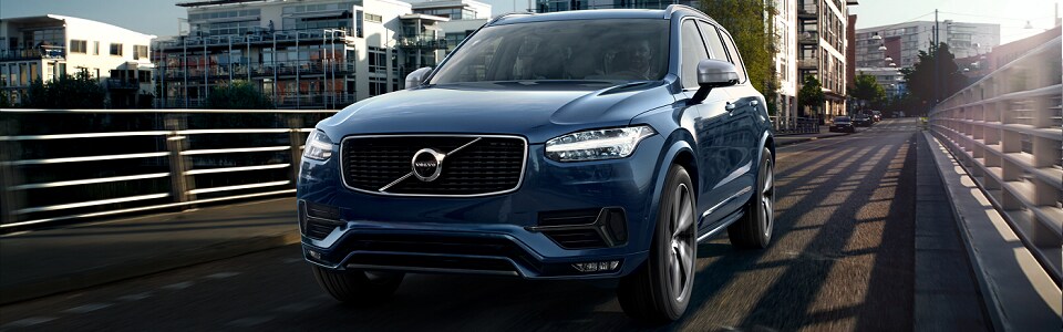 2016 Volvo XC90.city2.png