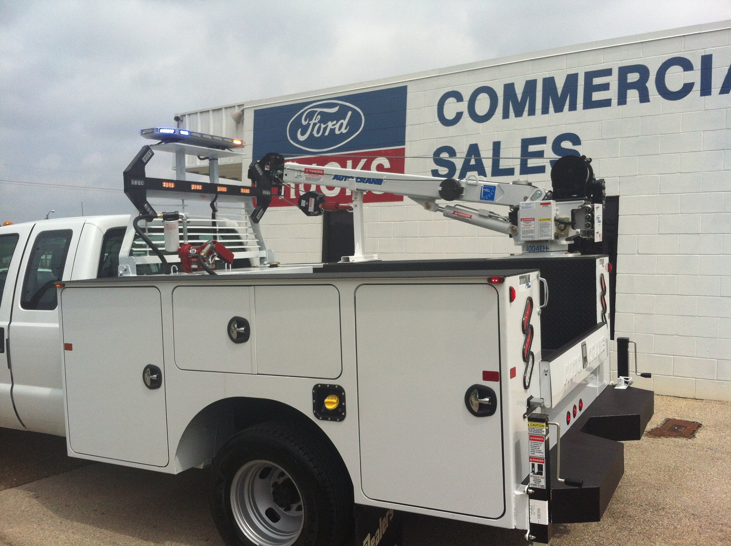 fordwhitetruck.jpg