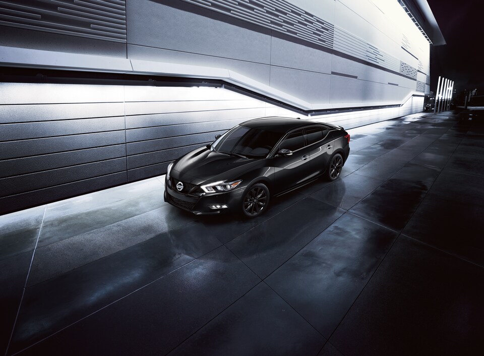 Nissan-Maxima-SRMidnight-Sedan-L01.png