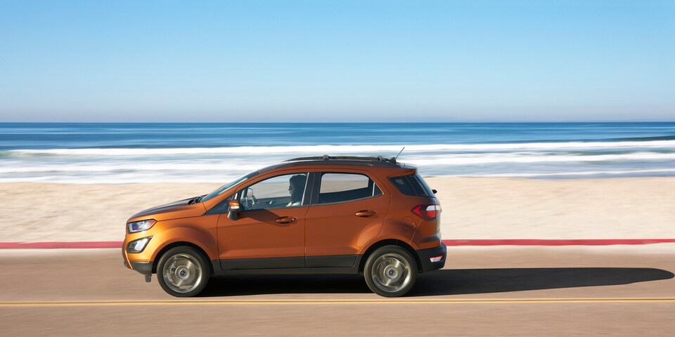 2019-Ford-EcoSport-SES-SUV-driving on beach.jpeg