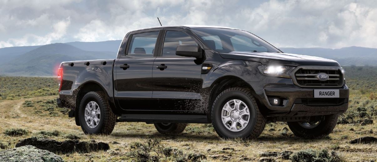 2019 Ford Ranger black mountain background.JPG