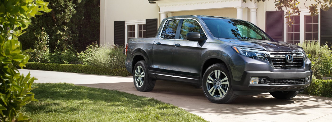 2017-Ridgeline-Truck_01.jpg