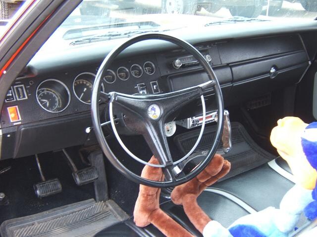 1970 Plymouth Road Runner Interior 2 - Pentastic Motors.JPG
