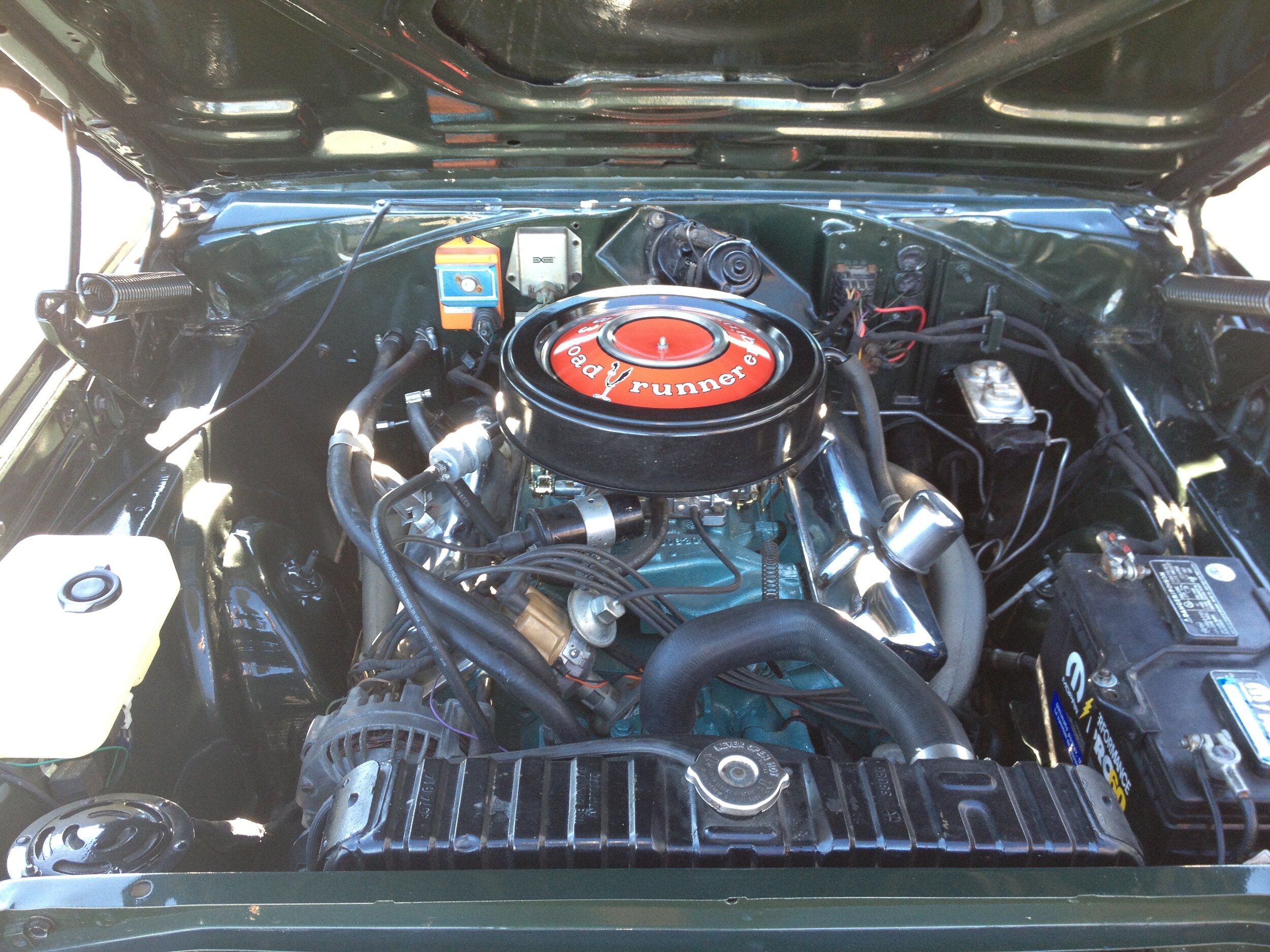 RUNNER ENGINE.JPG