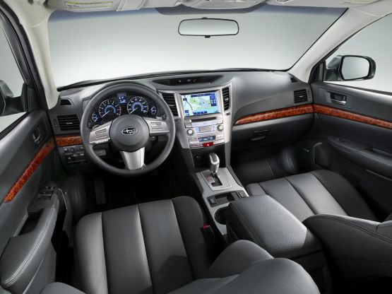 2010-subaru-outback-interior.jpg