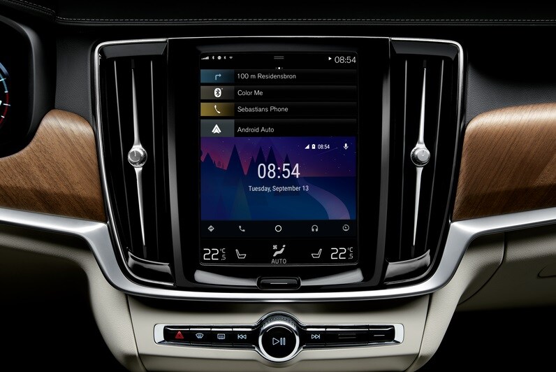 2019 Volvo S90 Infotainment