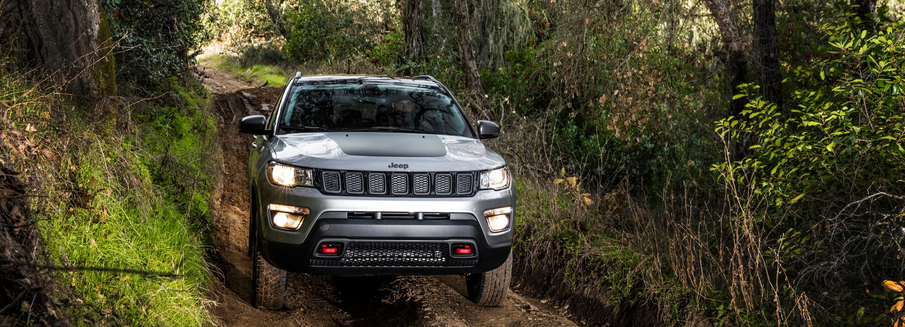 2018 Jeep Compass - Exterior (3).jpeg