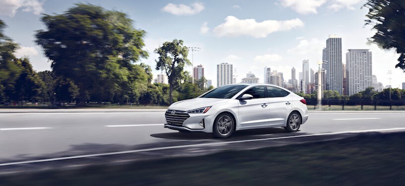 2020-Hyundai-Elantra-SE-Sedan-L01.jpeg