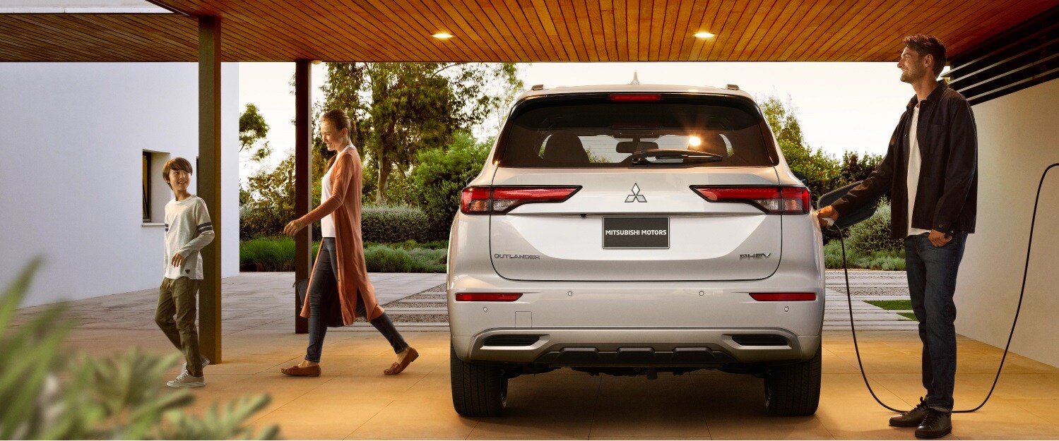 2023 Mitsubishi Outlander PHEV For Sale at Peterborough Mitsubishi 2023 Mitsubishi Outlander PHEV For Sale at Peterborough Mitsubishi