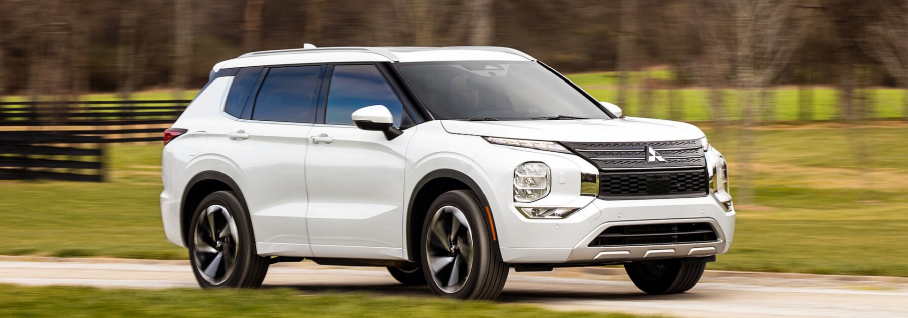 2022 Mitsubishi Outlander PHEV in Peterborough, ON 2022 Mitsubishi Outlander PHEV in Peterborough, ON