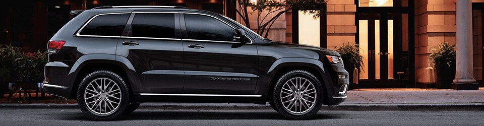 New 2018 Grand Cherokee Peterson CDJR