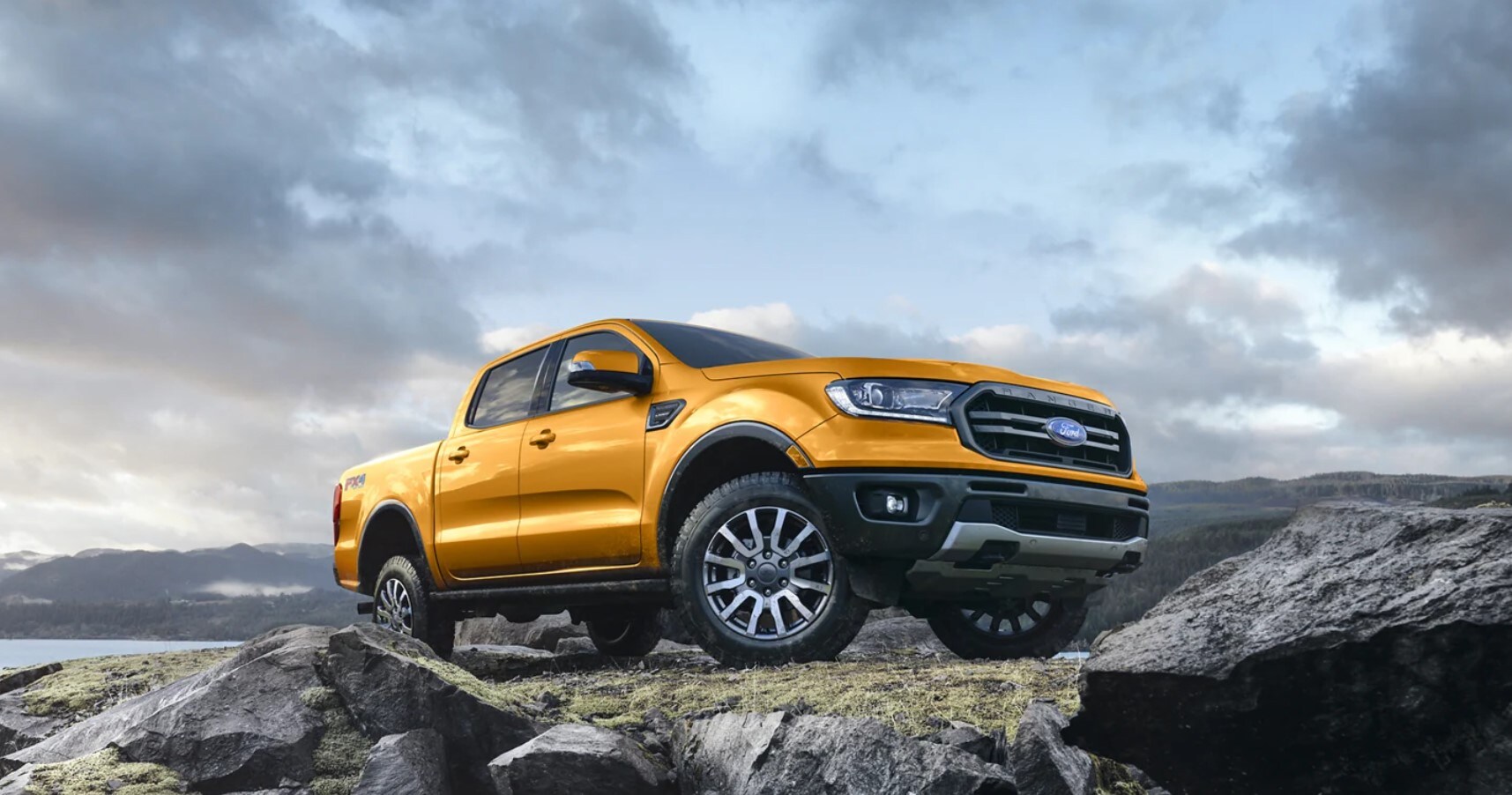 2022-ford-ranger-05.jpg New Ford Ranger in bright orange color