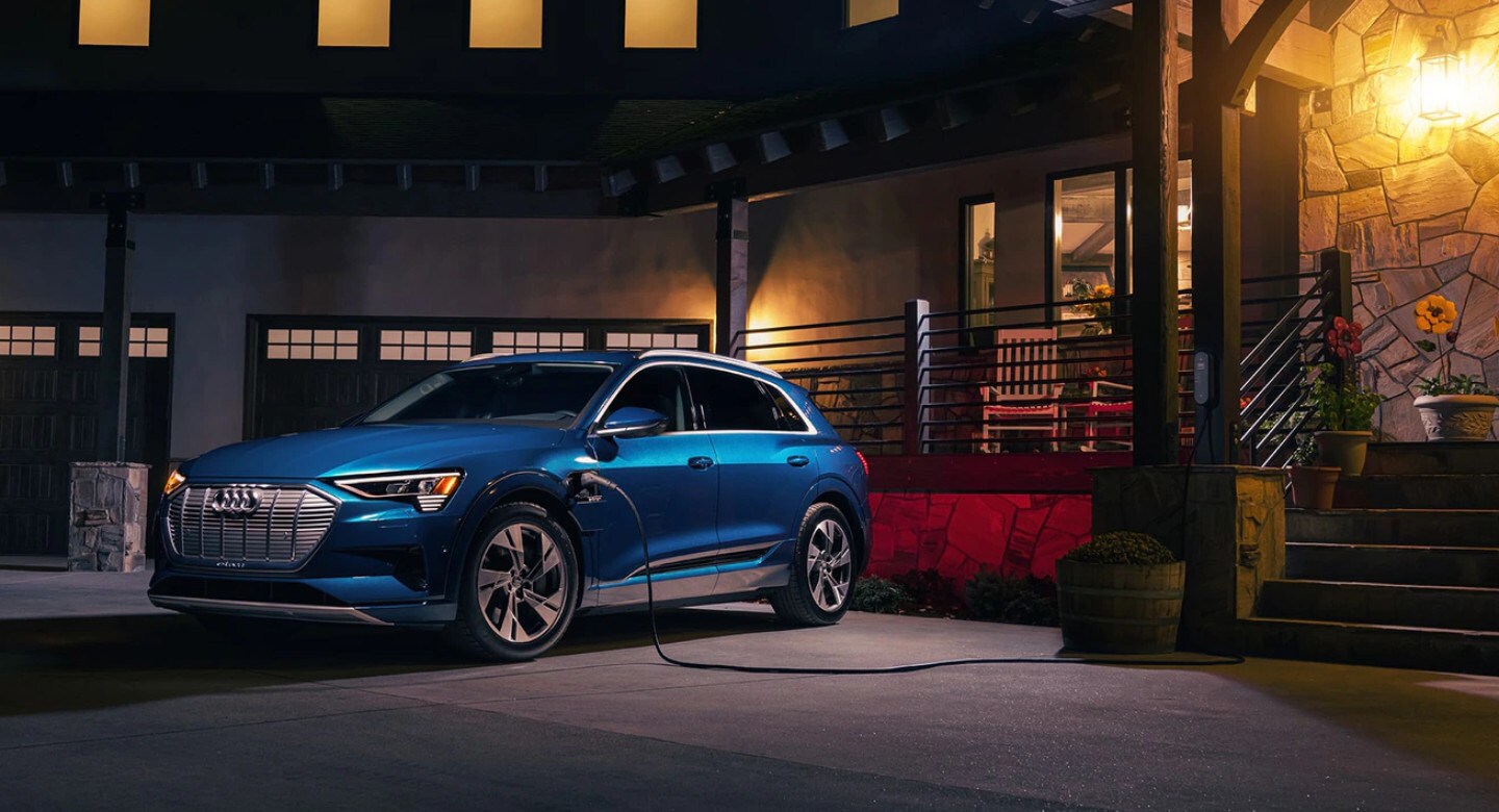 Audi e-tron®
Plugged In Audi e-tron® Plugged In
