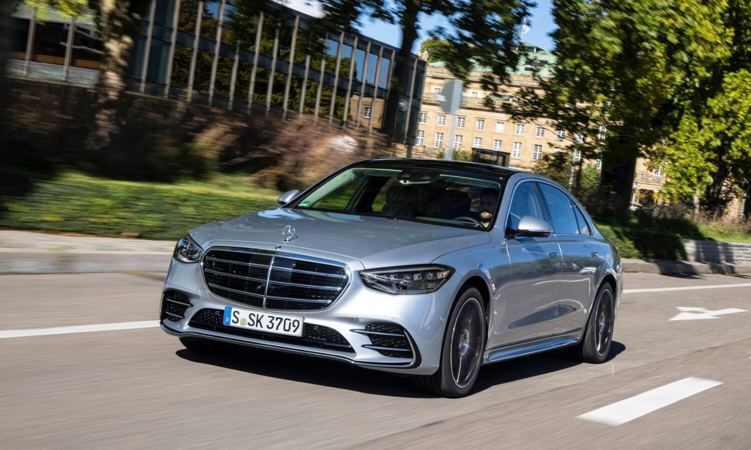 New 2021 Mercedes-Benz S-Class Sedan Exterior.png New 2021 Mercedes-Benz S-Class sedan in-motion driving fast down an open road