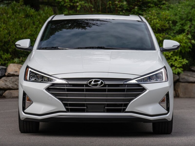 2019 Hyundai Elantra front exterior grille angle parked