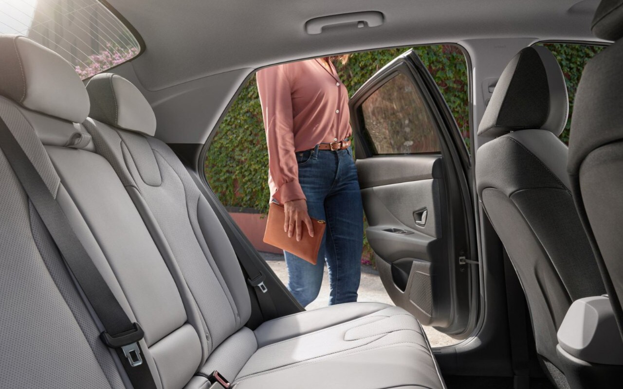 2022 Hyundai Elantra Interior Seating 2022 Hyundai Elantra Interior Seating