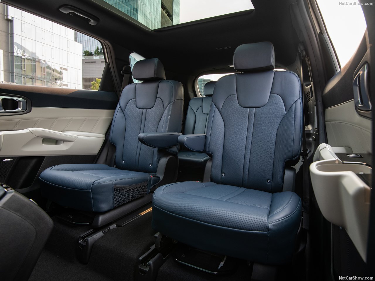 Kia-Sorento_PHEV_US-Version-2022-1280-16.jpg Kia PHEV Interior back seats