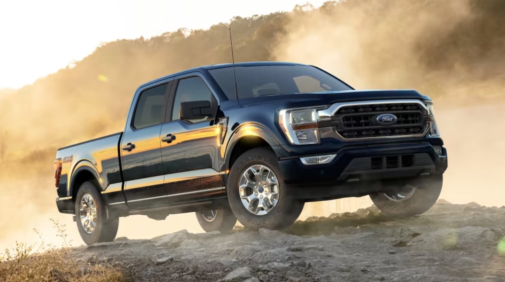 2023 Ford F-150 side view.PNG 2023-ford-f150-park-on-top-of-a-hill