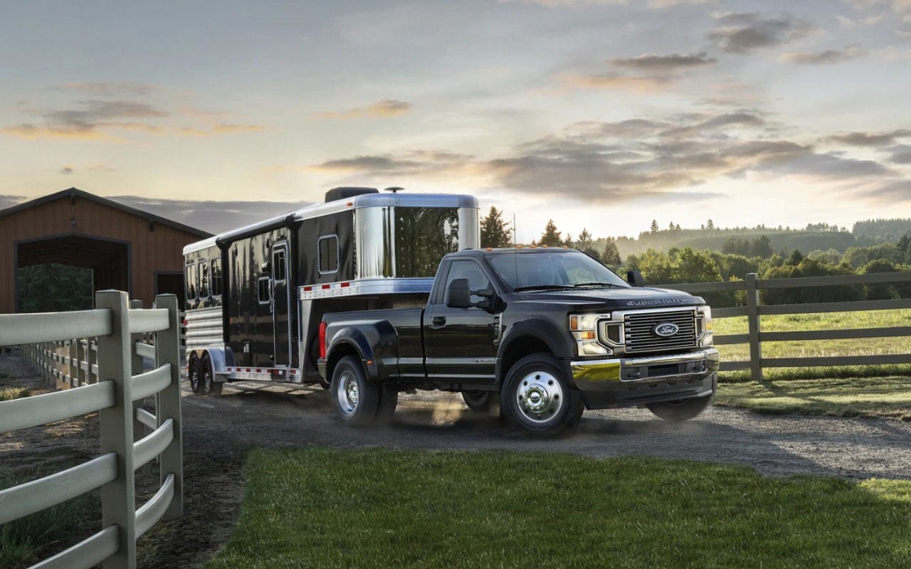 2022 Ford Super Duty F-450 Pulling A Trailer 2022 Ford Super Duty F-450 Pulling A Trailer