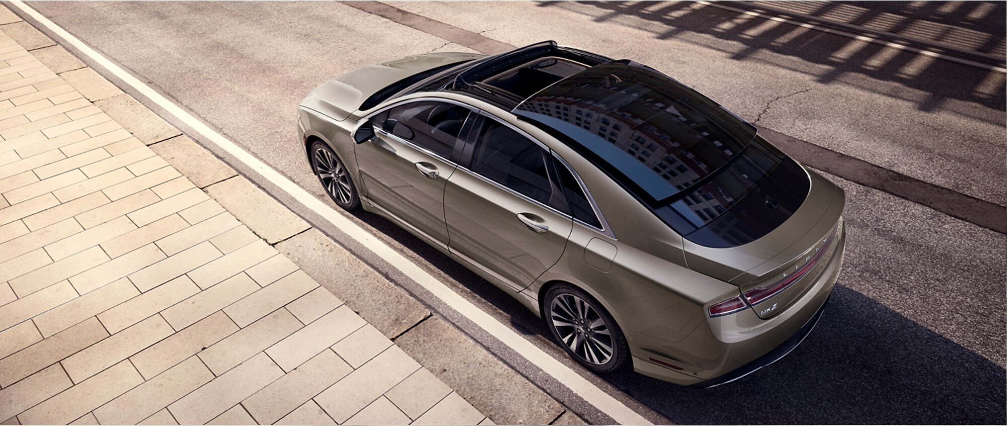 2020-lincoln-mkz-panoramic-glass-roof-phil-long-lincoln-colorado.jpg the panoramic glass roof of a new 2020 Lincoln MKZ