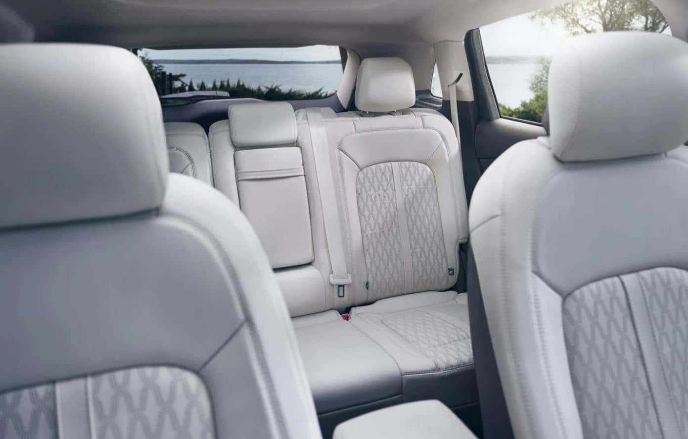 2022 Lincoln Nautilus Interior The white back seats of a 2022 Lincoln Nautilus SUV