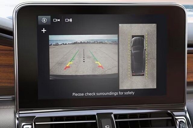 cp360-PLUS-2-360cam.jpeg A backup camera inside a modern Lincoln vehicle.