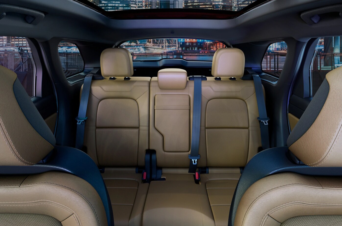 2023-lincoln-corsair-5.PNG The back seat of a 2023 Lincoln Corsair