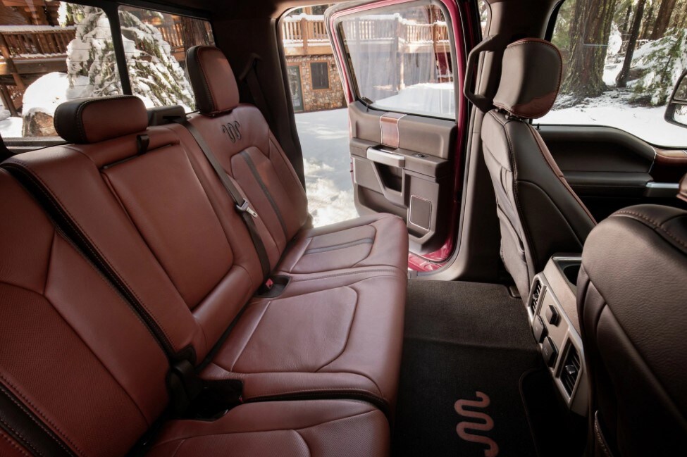 2021-ford-super-duty-01.jpg Interior seating on the new 2021 Ford Super Duty