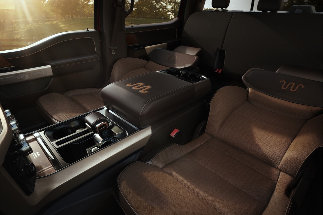 2021-ford-f150-05.jpg Interior view of the new features in a new Ford F-150
