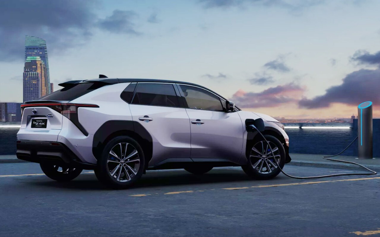 2022 Toyota bZ4X Concept Charging 2022 Toyota bZ4X Concept Charging