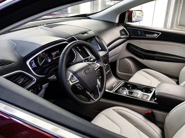 Ford Edge interior