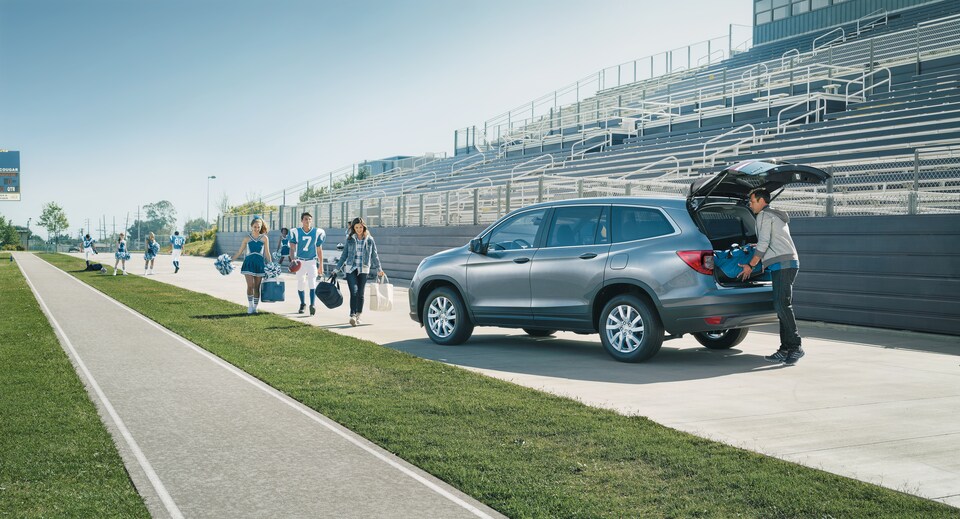 2019-Honda-Pilot-LX-SUV-L02.png