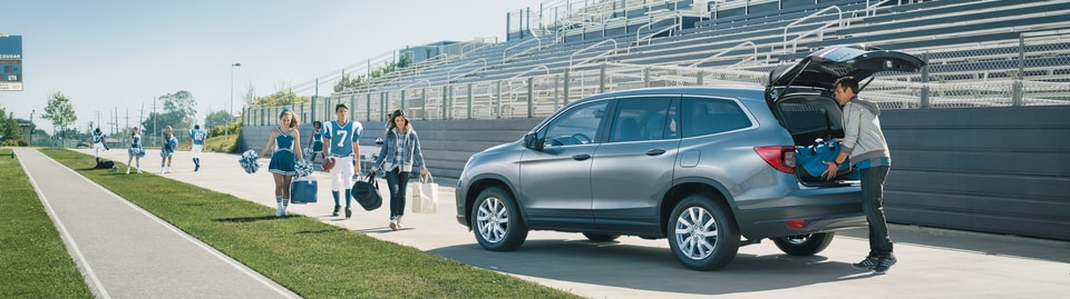 2019-Honda-Pilot-LX-SUV-L02 (2).png