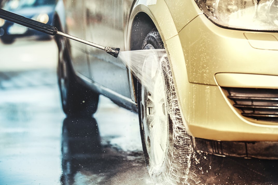 handvsautocarwashes.jpg