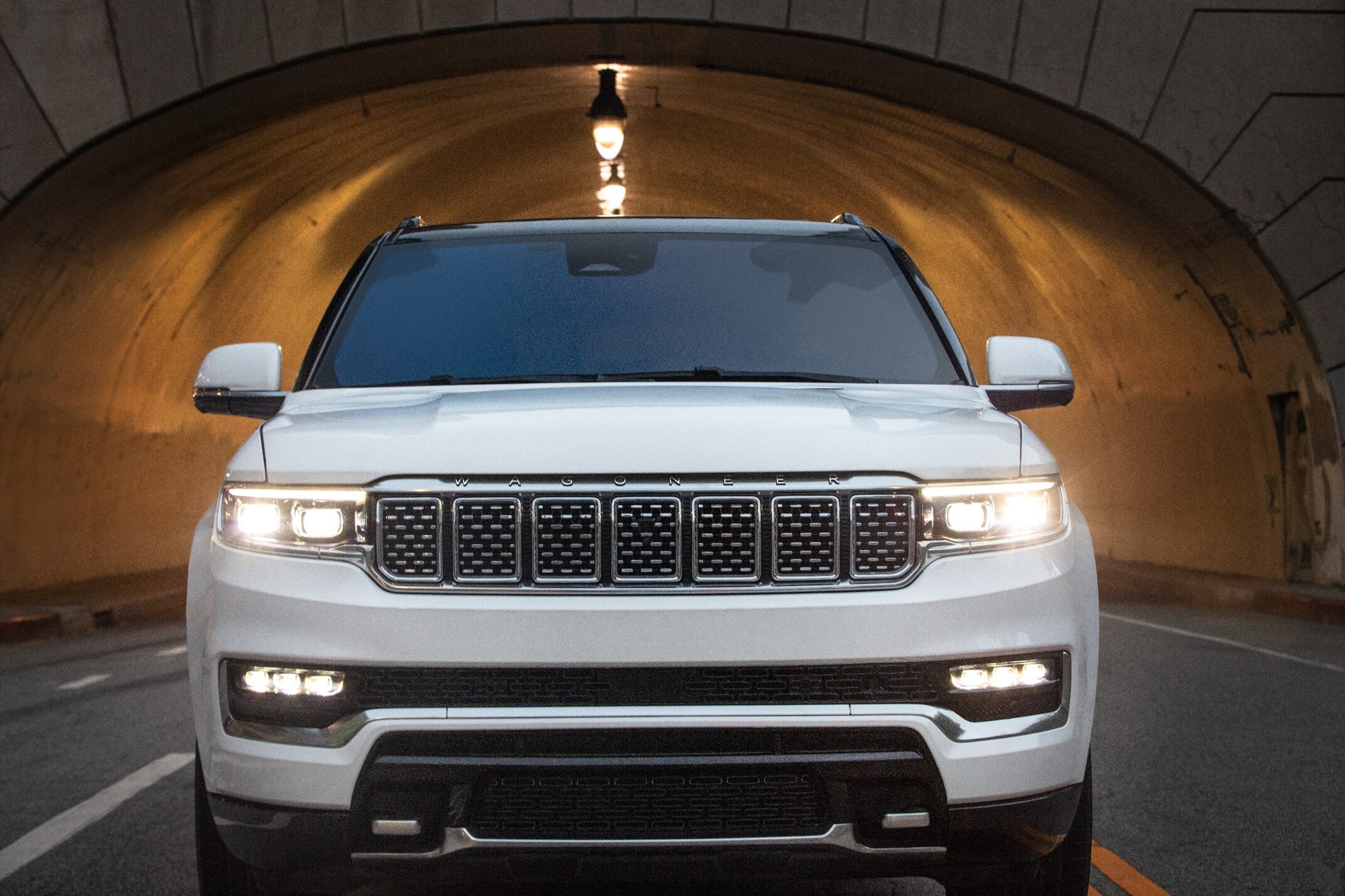 JeepGrandWagoneer.jpg