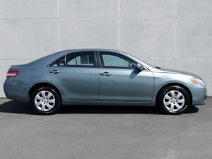 Used-Toyota-Camry-LE-for-sale-in-Milpitas.png