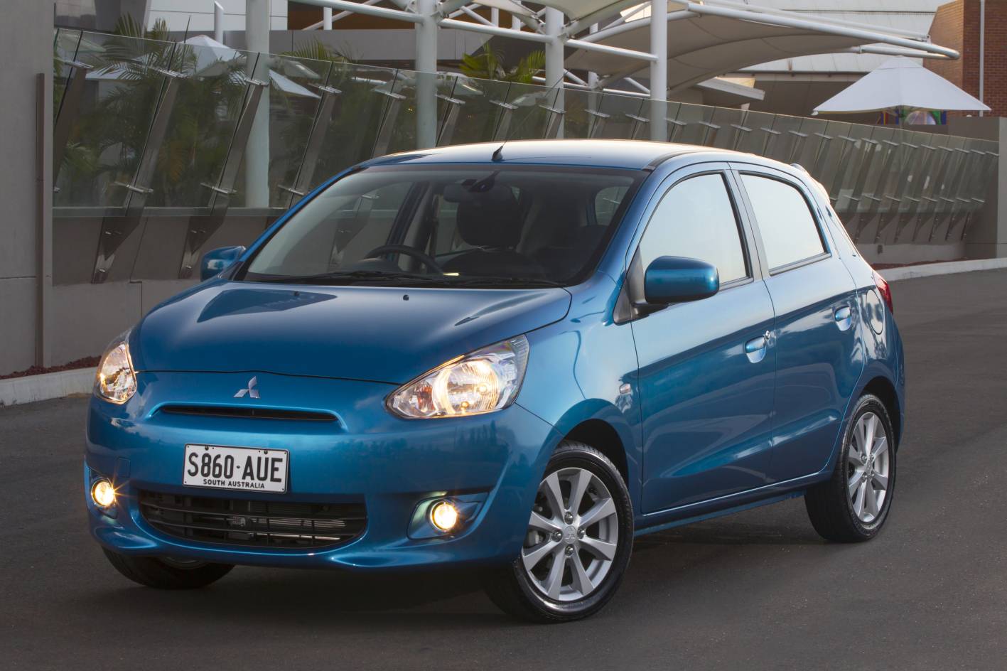 2014-Mitsubishi-Mirage-1.jpg