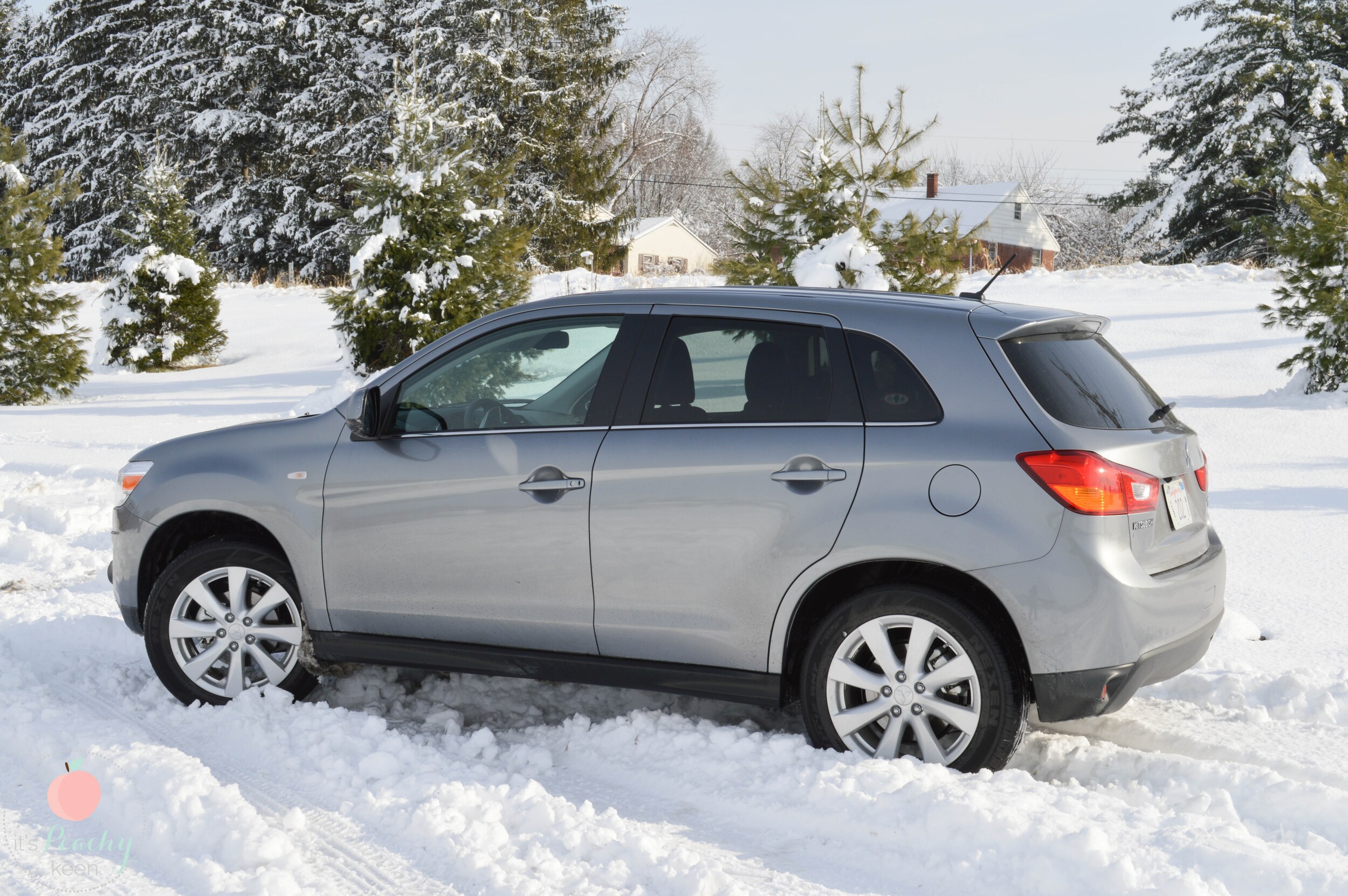 2016 Mitsubishi RVR Snow.jpg