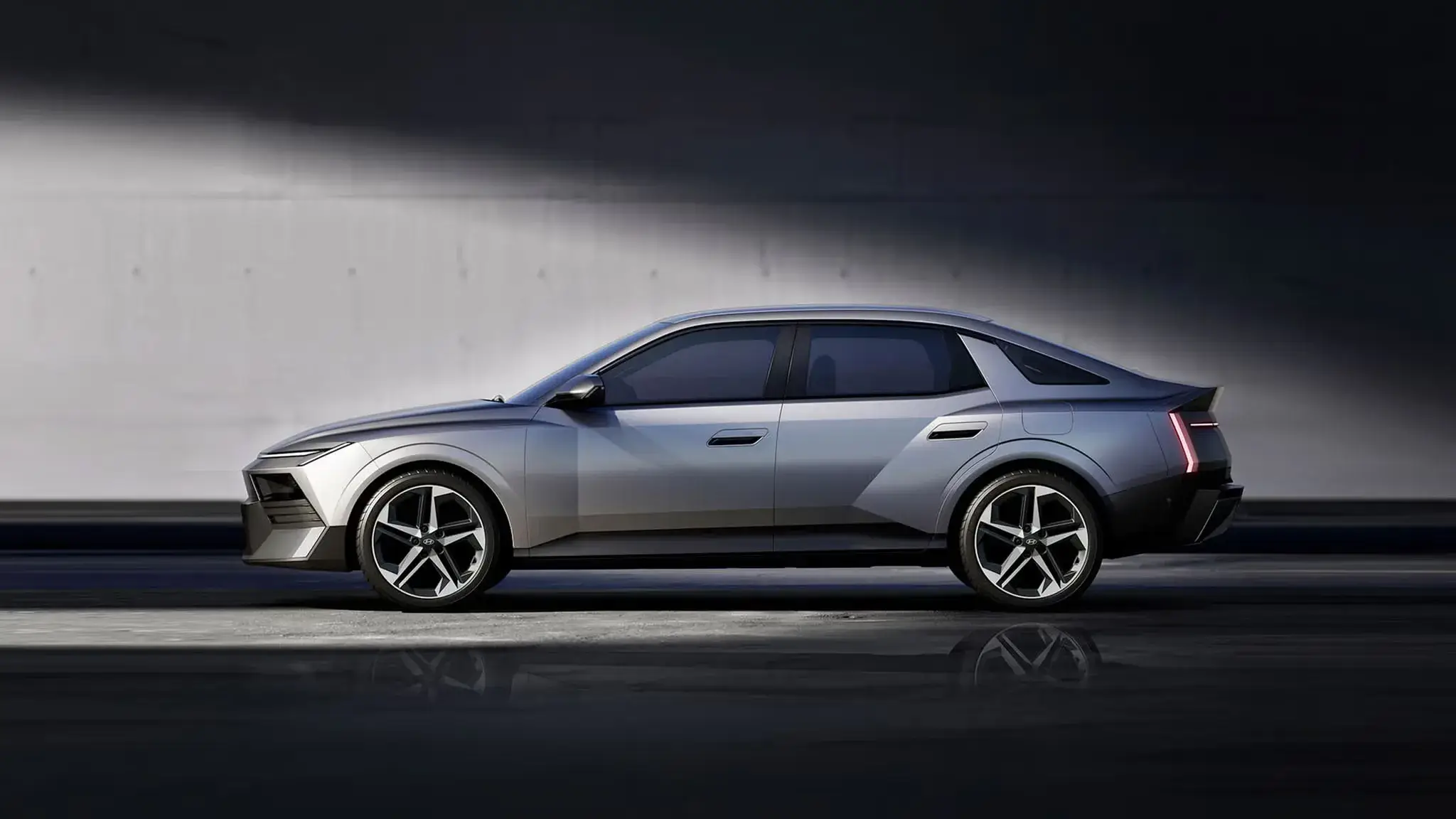 2027 Hyundai Avante driver-side profile, the Korean-market version of the redesigned Hyundai Elantra